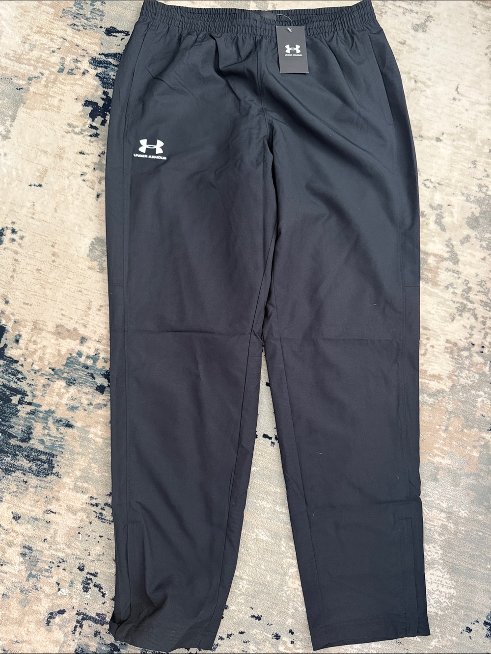 Under Armour Men’s Black Performance Joggers Loose NWT